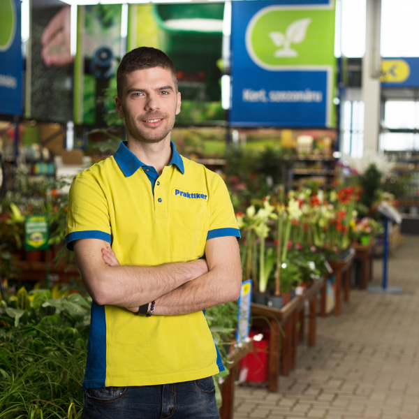 Eladó - Pénztáros (Budaörs) (Budaörs)